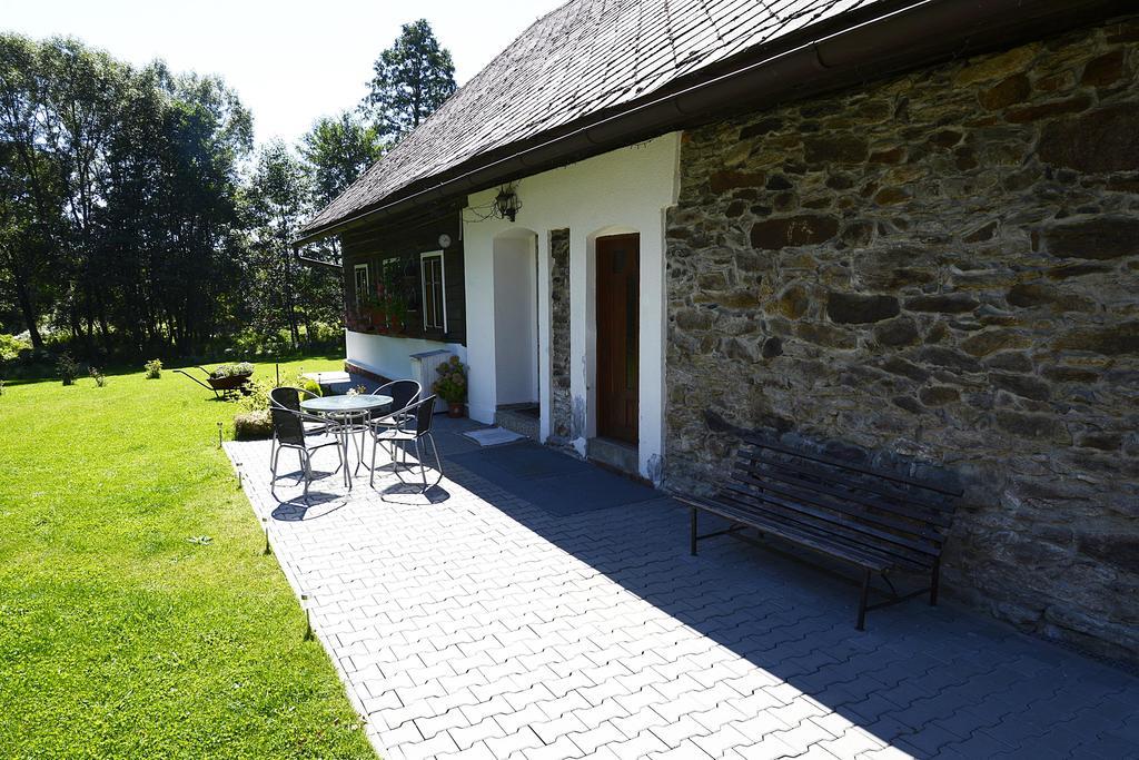 Ubytovani Chalupa Kraliky Exterior photo